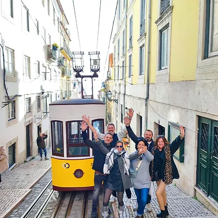 Totally Tour Portugal Lda Ботель *